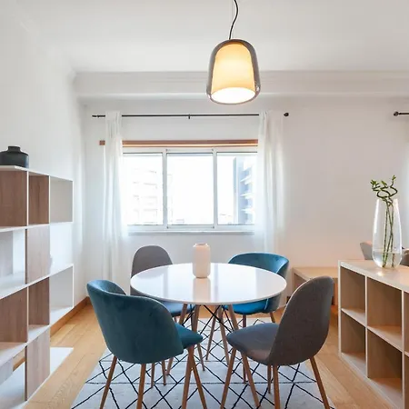 Central Orient Residence - Modern, Spacious And Sunny! By The River! Lisbon Exterior photo