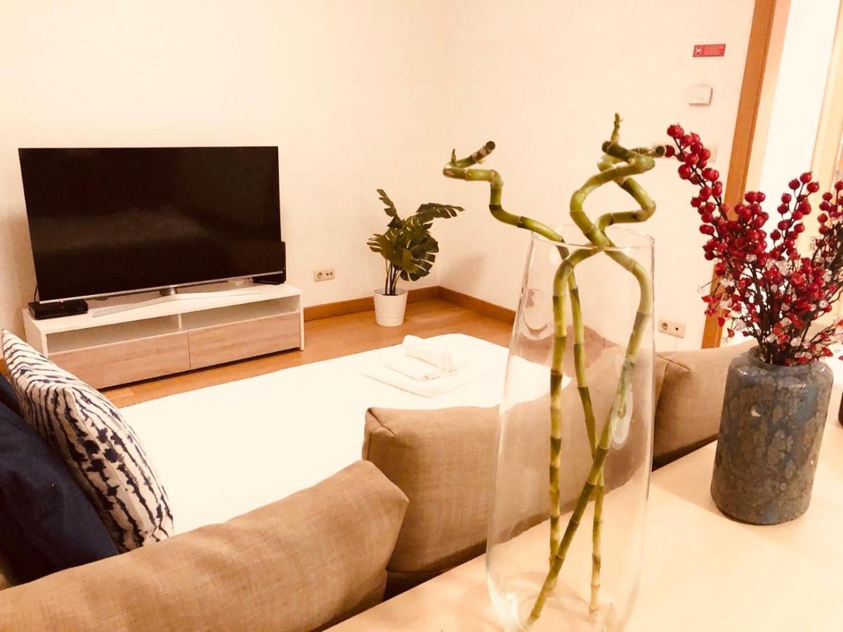 Appartamento Orient - Modern, Spacious And Sunny! By The River! Lisbona