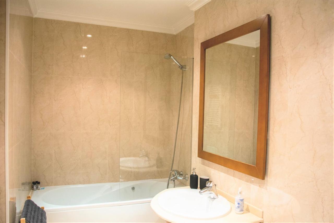 Orient - Modern, Spacious And Sunny! By The River! Appartamento Lisbona